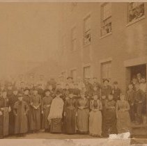 Haverhill Hat Company, workers, behind City Hall, Haverhill
