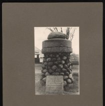 First Settlers Monument, Water Street, Haverhill, 1940