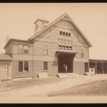 Winnekenni Castle, barn, Haverhill, 1891