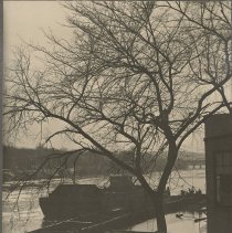 Cofferdam construction near rear Bunker, Johnson & West Company, 1937