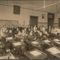 Seventh grade class of Burnham School, 1913