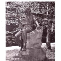 Elbert Hubbard Statue