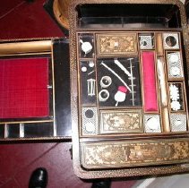 Entire interior w/medial drawe