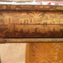 Detail, apron, front view