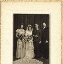 Delbert Sprunger & Irene Zuercher wedding party