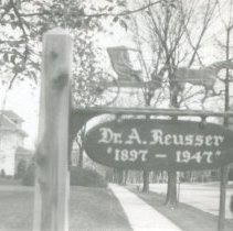 Dr. A. Reusser Home Sign