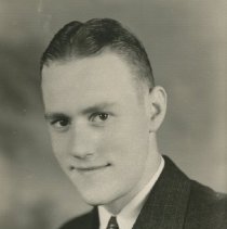 Gordon Paul Felber Senior Picture and Name Card