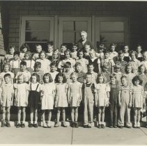 1947 - 1948 Second Grade class