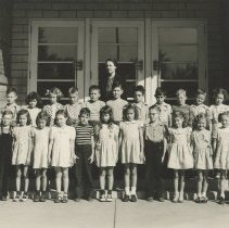 1947 - 1948 Third grade class