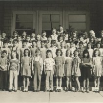 1947 - 1948 Fourth grade class