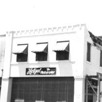Damage to Hetzel The Photographer building in the 1940 earthquake.
