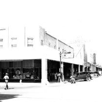 El Centro street scene, 5th & Main St., view west.