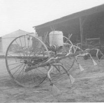 An early ground application crop duster.