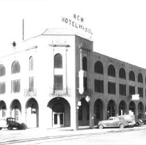 Exterior of the Del Sol Hotel in Yuma.