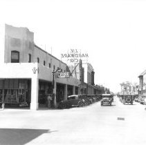El Centro - Street scene, Main & 5th, view west