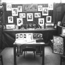 Hetzel The Photographer - Fair display.