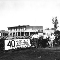 40 John Deere cultivators sold to Francisco. Camollo by Edgar Bros.