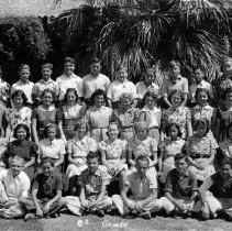 Eight grade class of Harding School.