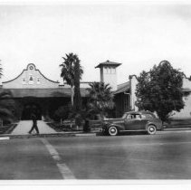 Exterior of a school in El Centro.
