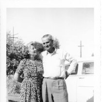 Retta & Ernest Looney.