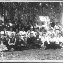 Marion Davis Osborne's Sunday School picnic group, Colton, California