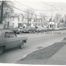 Waiting in line for gasoline during shortage