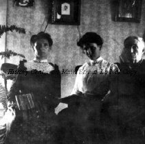 Mildred Esther Bailey 1895-1971 w/ Cora & Emma