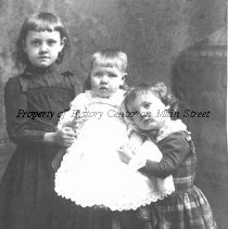 Holly sisters, d of Mary Gates Wood and Nelson Holly