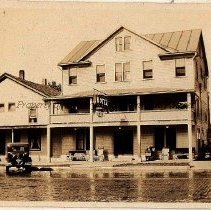 Smith Hotel and Commercial Hotel on South Main Street.