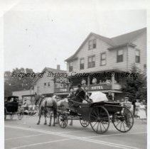 Mansfield Hotel, Commercial Hotel at left
