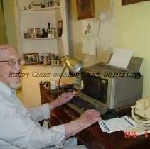 Chester Bailey with his word processor