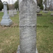 Fred M. Davis and Cora E. Baynes Tombstone