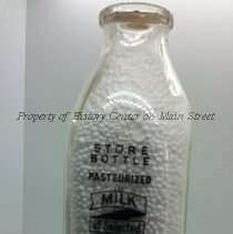 Morris Farms Quart Store Bottle