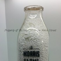 Morris Farms Quart Bottle, Applied Label.