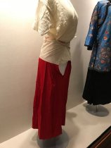 Chizuko Akutagawa & Tomoe Obata Installing Kimono