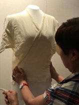 Chizuko Akutagawa & Tomoe Obata Installing Kimono