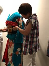 Chizuko Akutagawa & Tomoe Obata Installing Kimono