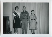 Untitled, [Susan, Richard, and Roberta Holmes], December 1959