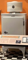General Electric Refidgerator, c. 1930-1935