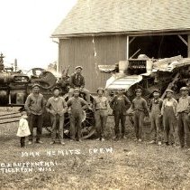 John Nemits threshing crew