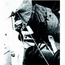 Woodrow Wilson with his US Navy aircraft, WWI related to Byron Gates family