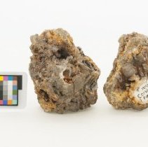 Cerussite, 8926 with scale bar.