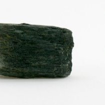 Actinolite, 12554. Bottom view with scale bar.