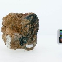 Lazulite, 5284. Front view with scale bar.