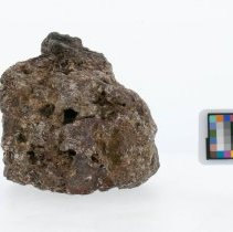 Corundum, 7469. Front view with scale bar.
