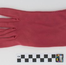 Glove, Back (Thumb Tucked)