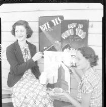 Hamilton High School, Art Class Finished Making Posters for the 1935 Bond Campaign