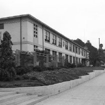 High School Exterior, Lincoln High School