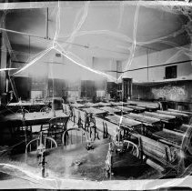 Laboratory in botanical dept., Los Angeles High School. 1899.
