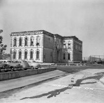 The old Los Angeles High School, used for some of the Board offices, at 451 N. Hill, being torn down.